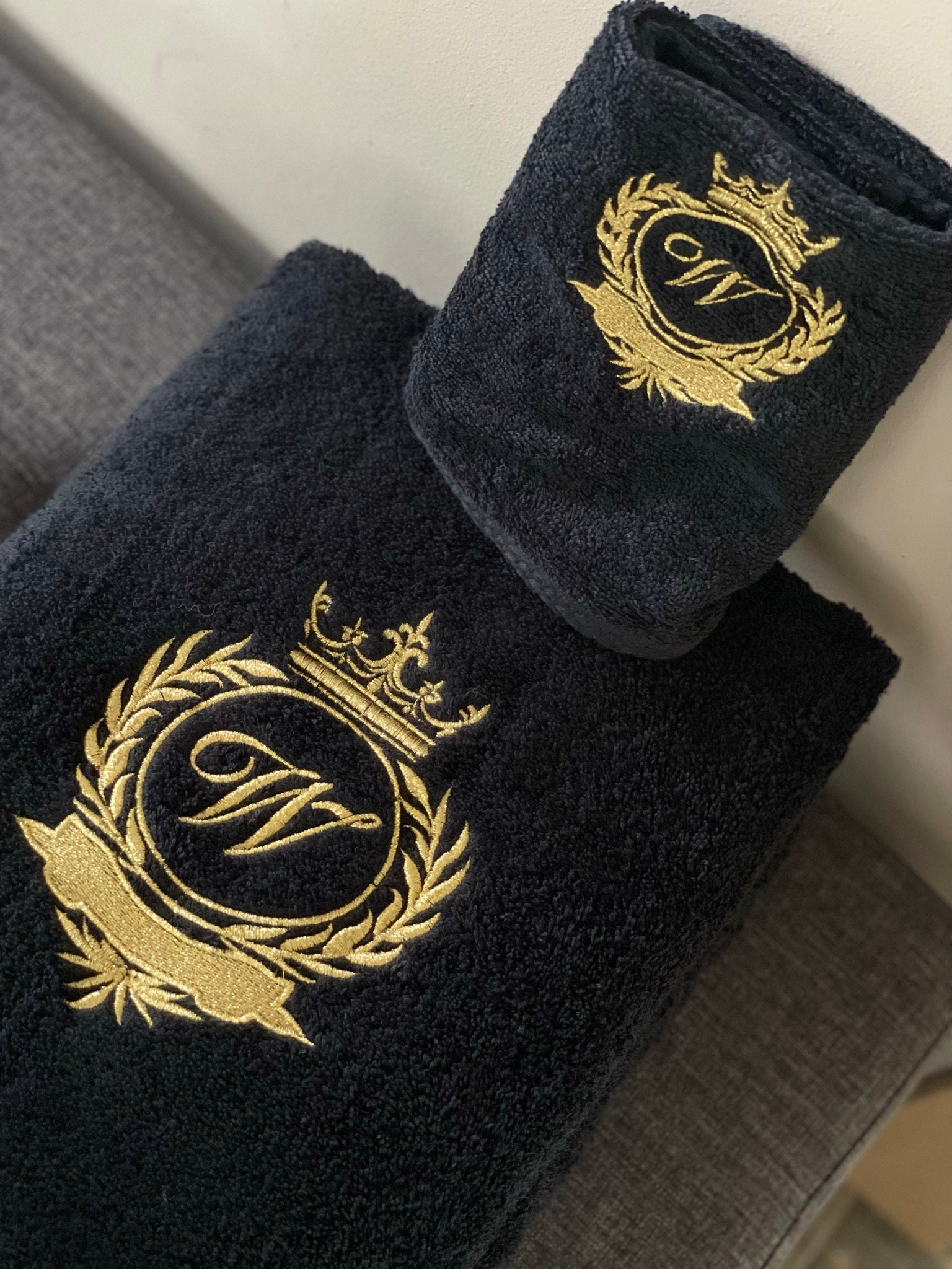 Black Bathroom Towel Set, Gold Antique Crown Custom Embroidery, Monogram Hand  Towels, Personalise, Personalize 