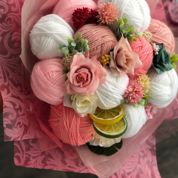 Bouquet de laine ROSE - pelote de fil - cadeau vous manquez - cadeau désolé