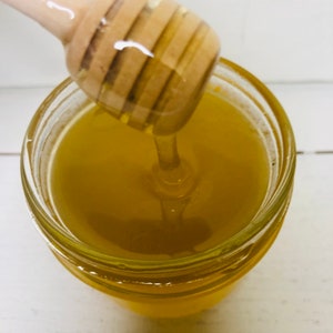 Jalapeño Infused Honey Jar All Natural, Raw, Unfiltered, Small Batch Flavored Honey from Artisan Creek Apiary image 3