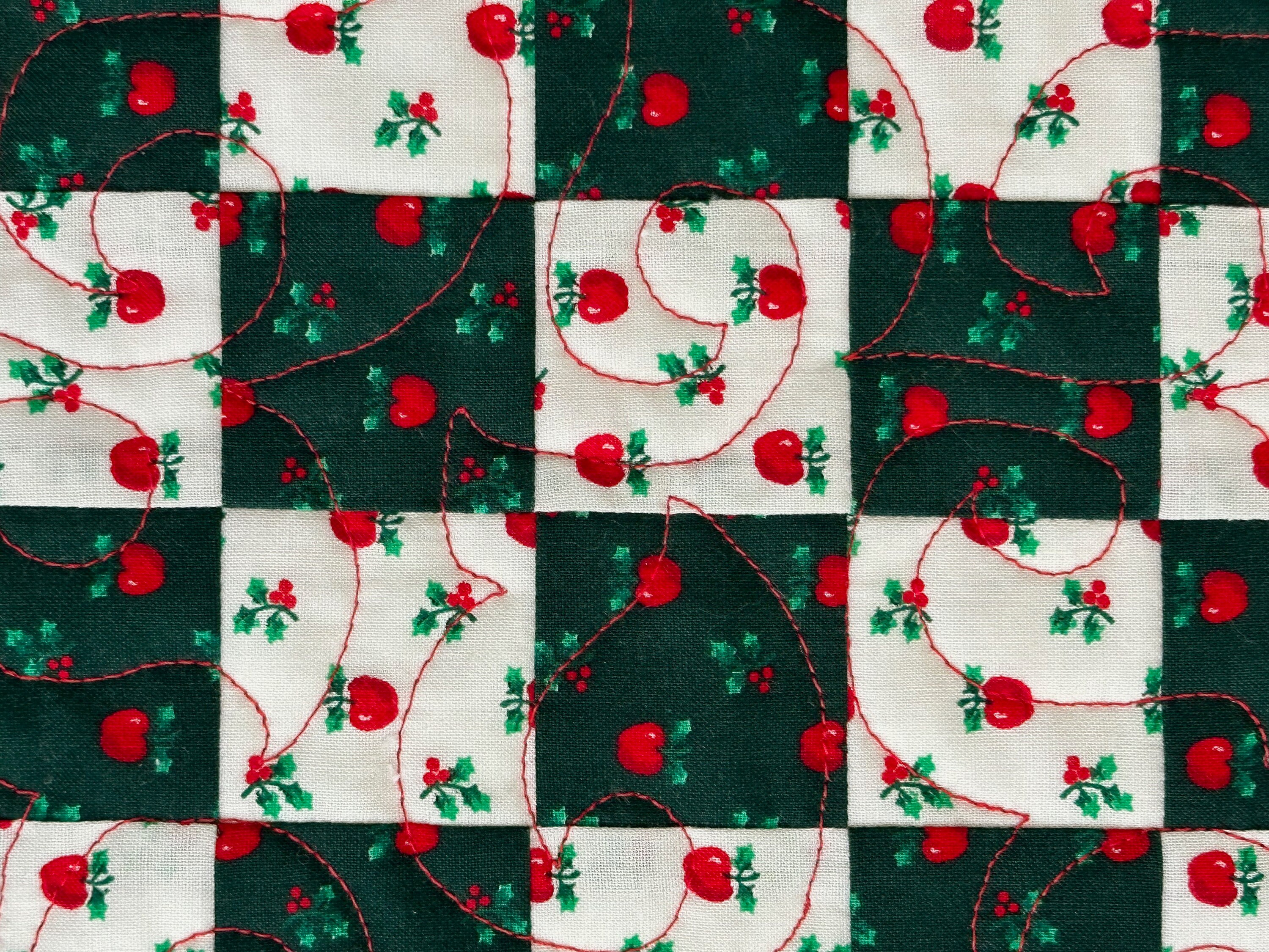 Apple Table Runner and Mat - Etsy