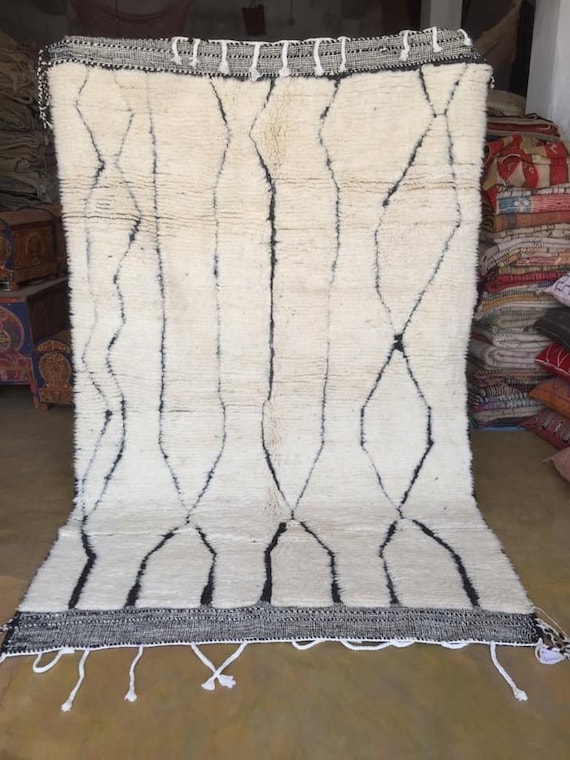 Extra Beni Ourain rug 5x8, rugs 5x8, vintage rug, berber rug, sheepskin rug, morrocan rug, off white rug, abstract rug, shag rug