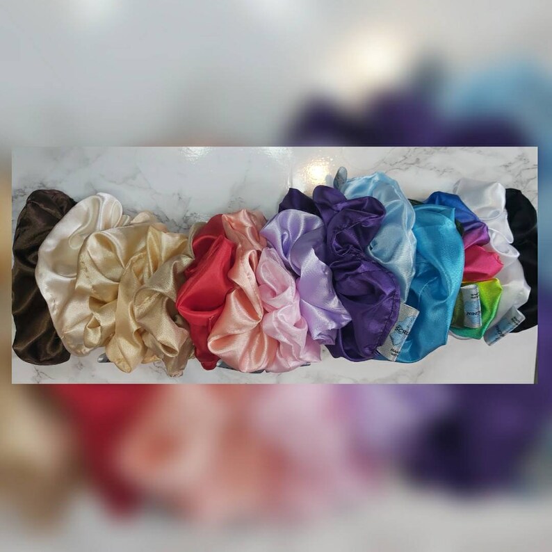 Silk scrunchin scrunchies
