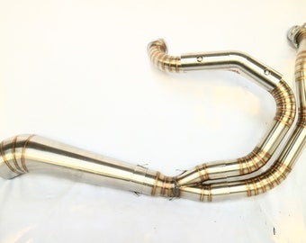 Handcrafted 2-Into-1 Exhaust for Harley Dyna & FXR – Upswept Curved Muffler Performance System