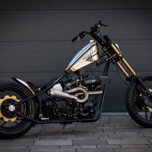 Custom Handmade Harley-Davidson Exhaust – Short Muffler for Softail, Dyna, Sportster, and Touring Models