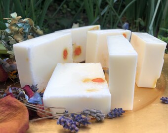 UK Handmade Mango & Mandarin Vegan Soap, Natural, No Palm Oil, Alcohol or SLS, Sensitive Skin Friendly for everyone and Zero Waste!