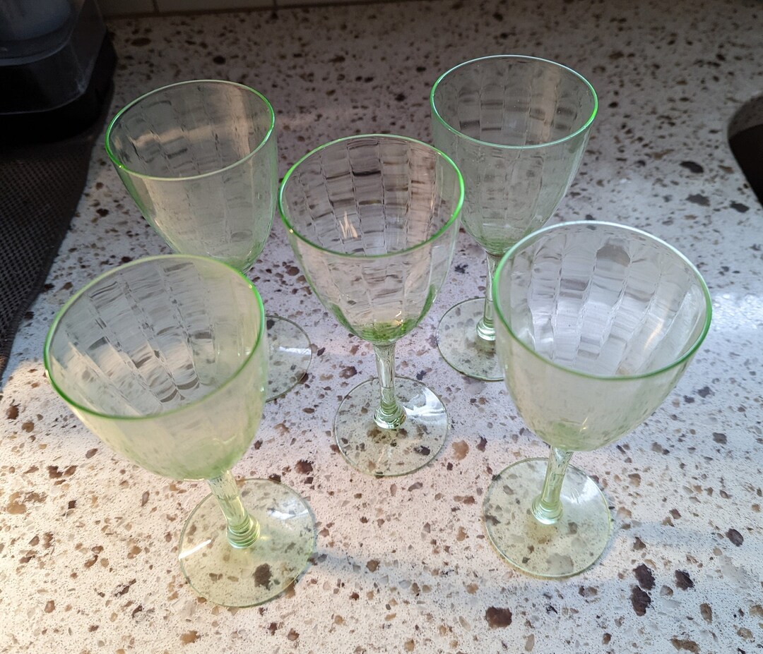 Vintage Pale Green Stemmed Cordial Glasses Etsy