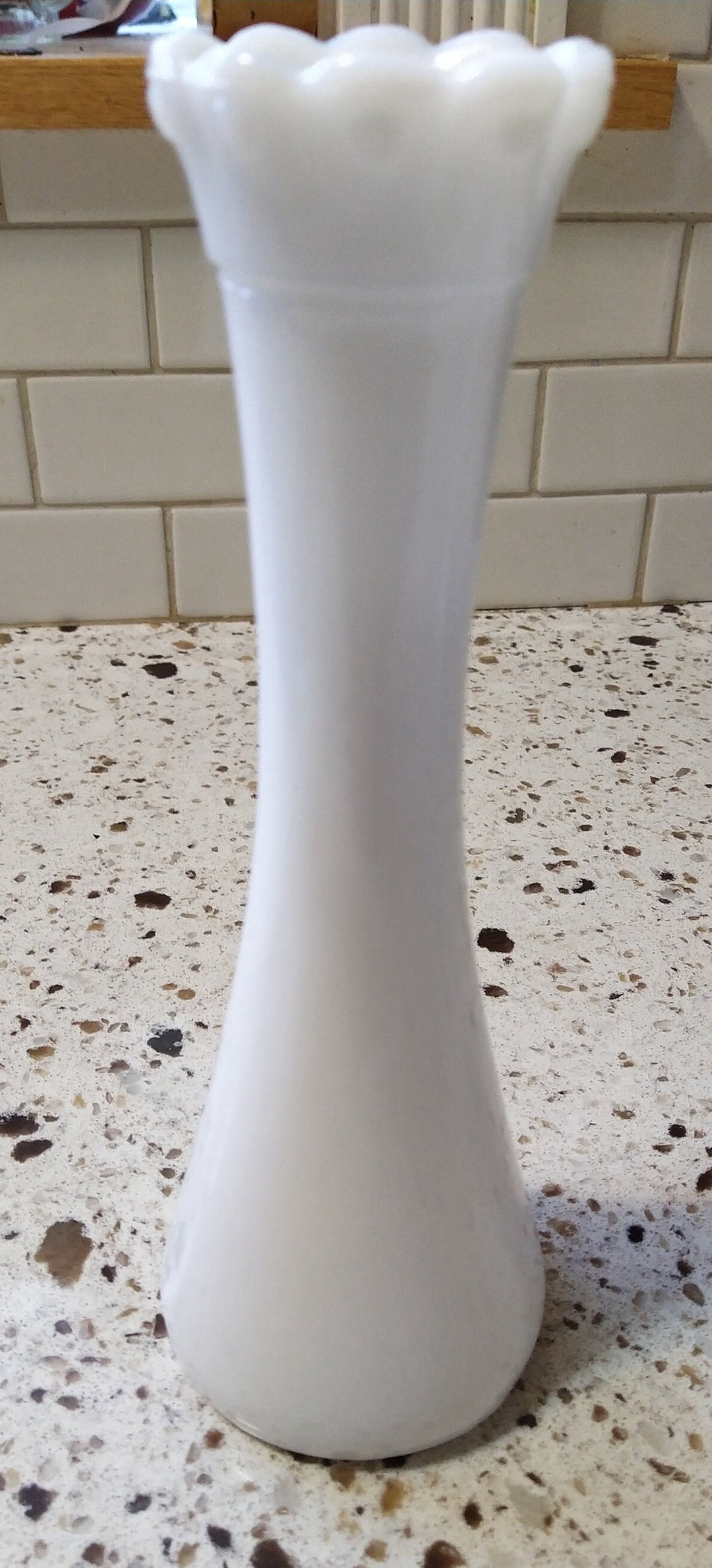 Vintage Milk Glass Flower Bud Vase 83/4 Tall Etsy