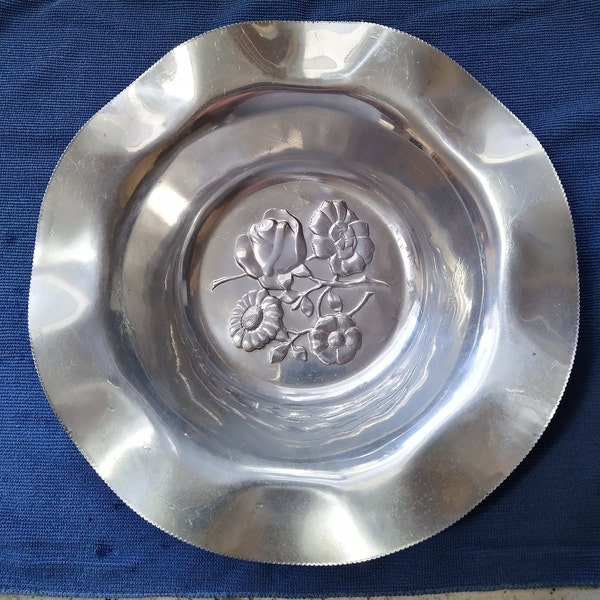 Nasco Italy Stamped Aluminum Bowl