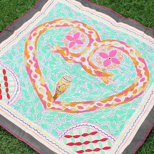 Heart-shaped Snakes & Chakruna Shipibo Handmade/dyed Embroidery | Ceremonial Altar Cloth - Pucallpa, Peru | Made of Cotton | 76 cm x 73 cm