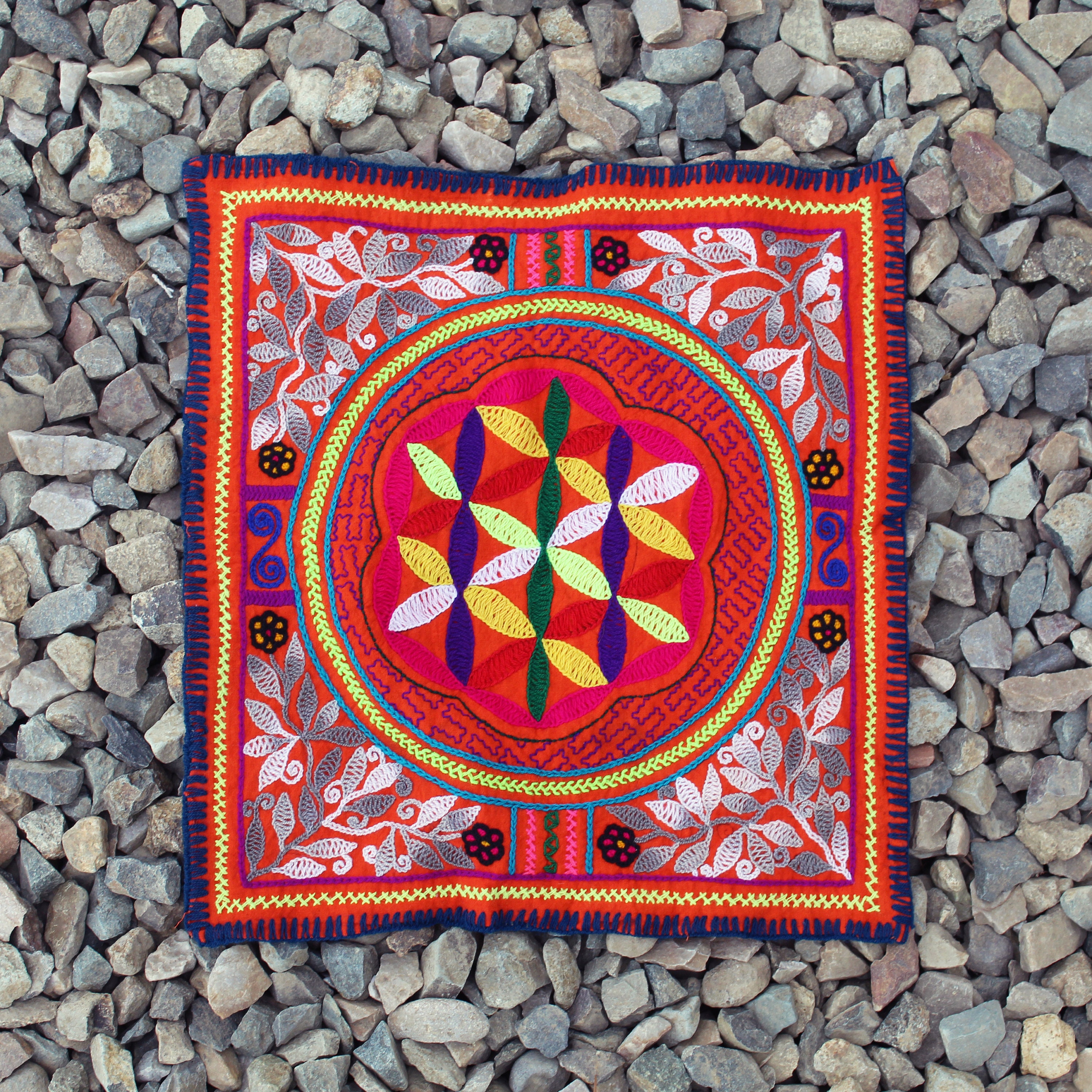 Egg of Life & Chakruna Pattern Shipibo Embroidery | Altar Cloth made by Shipibo Women from Pucallpa, Peru | Made of Cotton | 40 cm x 38 cm