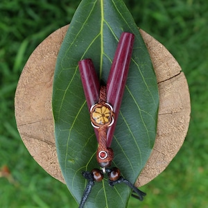 Necklace ROSE WOOD KURIPE Self Applicator | Minimalist Snuff Pipe | Bearing a Peruvian Turquoise Stone & an Aya Vine Piece