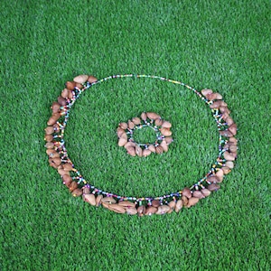 SET BRACELET & NECKLACE (115 cm) Shamanic Seed Rattle | Traditional Necklace made of Rainforest Natural Seeds | Made by Shipibo People, Peru