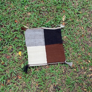 Q&#39;ero Four Elements Mestana Altar - Tawa Cloth | Traditional Andean Textile Handmade and Handwoven by Q&#39;ero People from Cusco - Peru