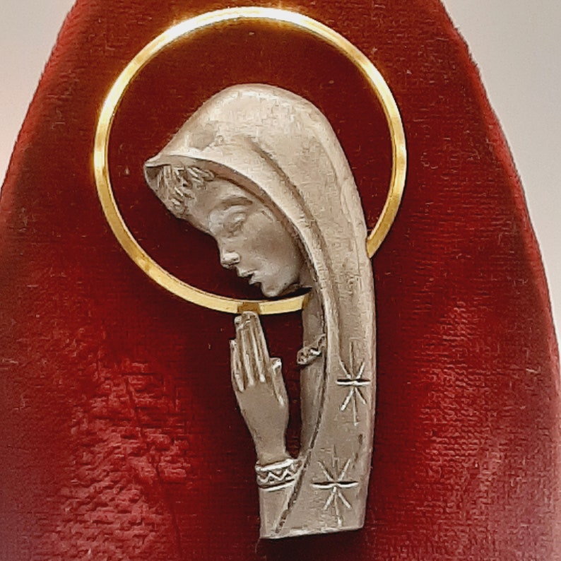 Mid Century Mary picture... Religious Catholic... MCM Metal on Velvet... Free Standing or Wall Art image 2