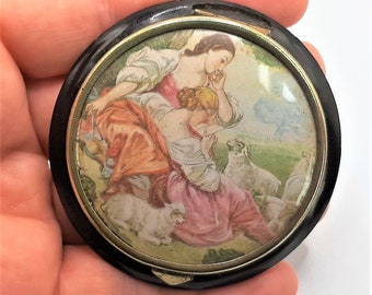 c.1930s French Powder Compact... Regency Ladies... Hirtenszene