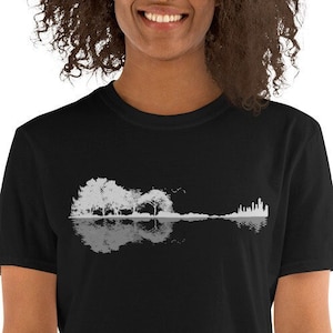 Musician Artist Tee Shirt | Acoustic Guitar T-Shirt | Violin Music Teacher Bass Instrument Sound Wave Gift Friend Mom Dad Birthday Rocker