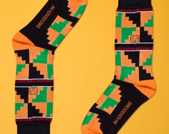 Chaussettes de qualité supérieure pour la tenue vestimentaire ou la nouveauté décontractée | Cadeau pour lui | Chaussettes habillées imprimées africaines | Chaussettes d’équipage | Chaussettes d’inspiration africaine