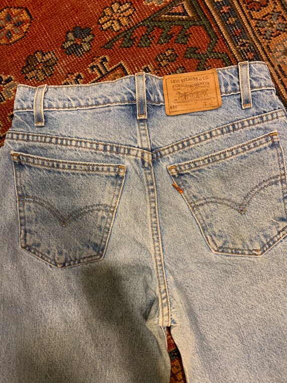 Vintage orange tab Levi’s 550 size 28