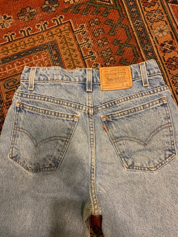 Vintage Orange Tab Levi’s 550 size 28