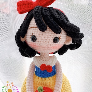 Princesse Neige, Poupées Princesse, Poupée Princesse Amigurumi, Poupée Princesse Crochet, Poupées princesse faites à la main, Poupée princesse faite à la main