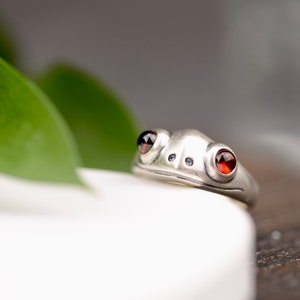Natural Garnet Frog Ring: Sterling Silver Adjustable Animal Ring