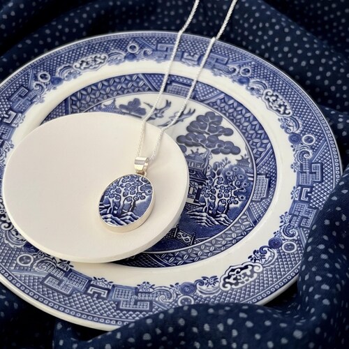 Collier pendentif arbre de vie saule bleu avec argent sterling et porcelaine bleue et blanche, bijoux vintage en Chine pour cadeau de 9e anniversaire