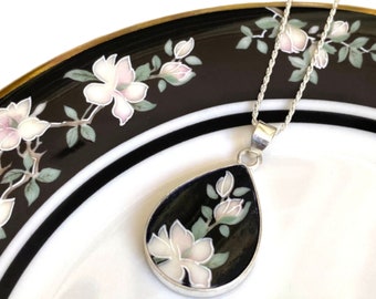 Exquisite Black & White Broken China Jewelry, Elegant Black Chinoiserie Floral Artisan Aesthetic Necklace Gift for Her 18th 20th Anniversary