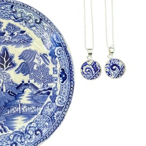 Blue Willow China Necklace handmade from Upcycled Porcelain, Blue & White Vintage Chinoiserie Broken China Jewelry Birthday Gift for Women