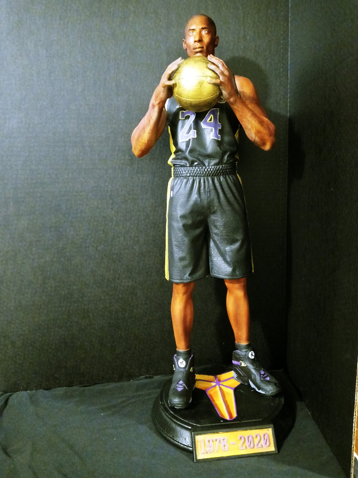 Kobe Bryant Memorial Statue Hand made Full Color Artwork Etsy