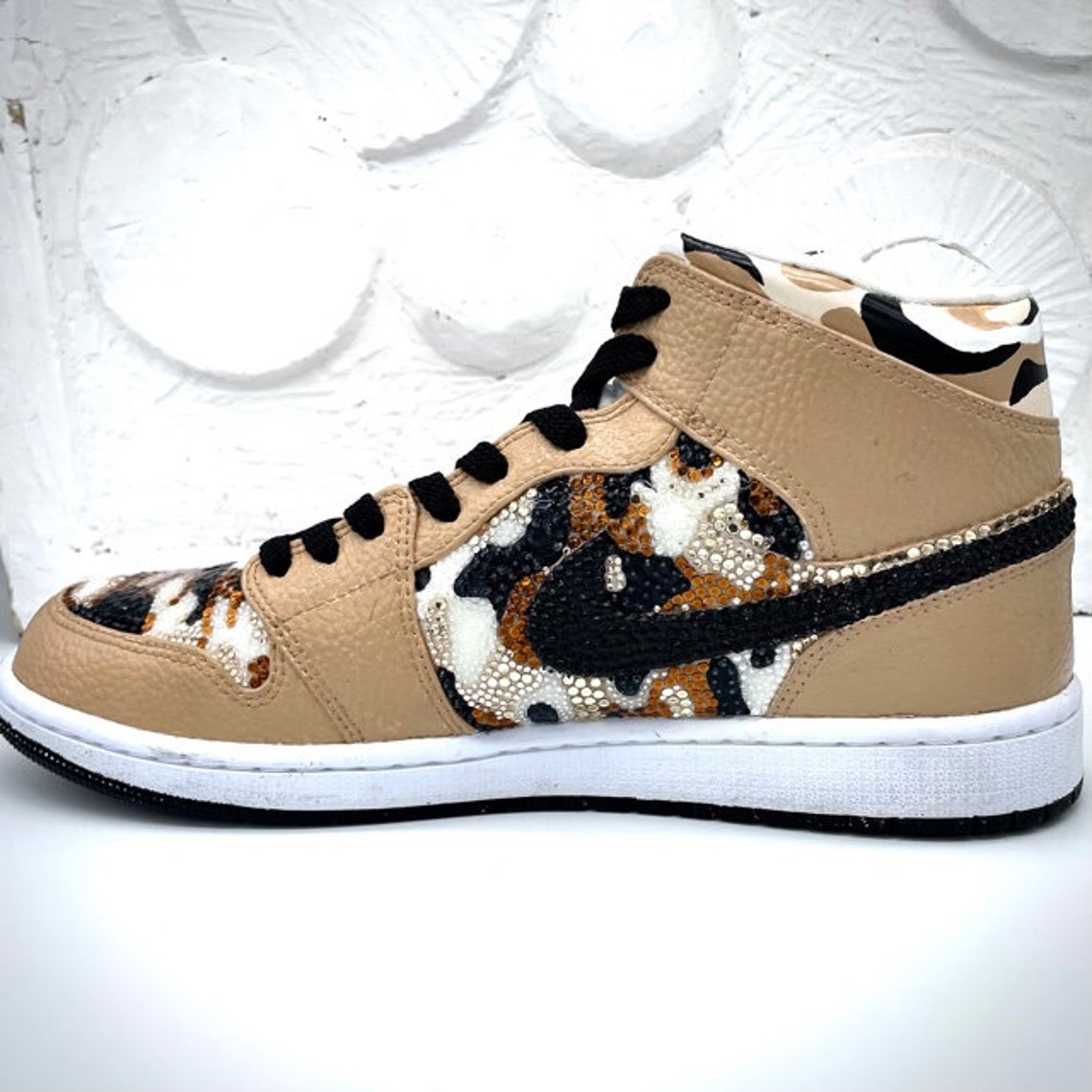 aj1 mid custom