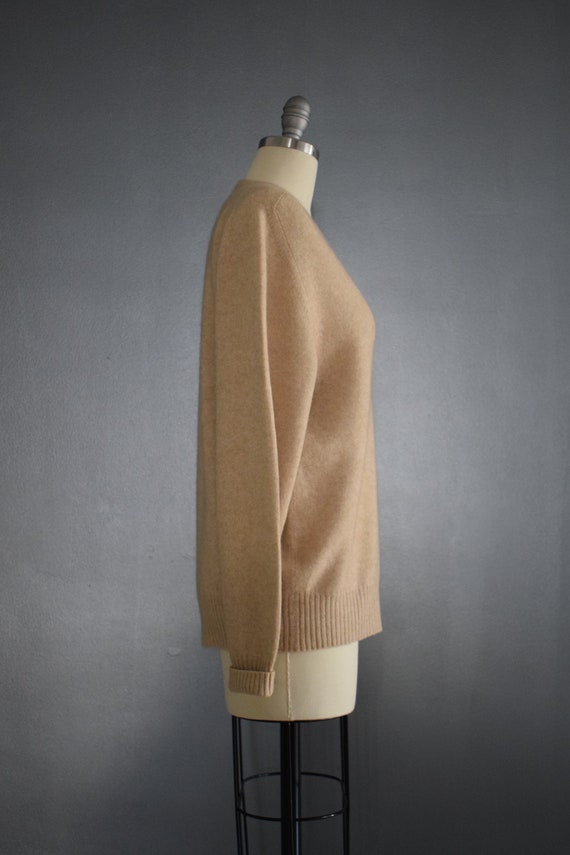 Vintage 1960s Creamy Beige Cashmere V-Neck Sweate… - image 6