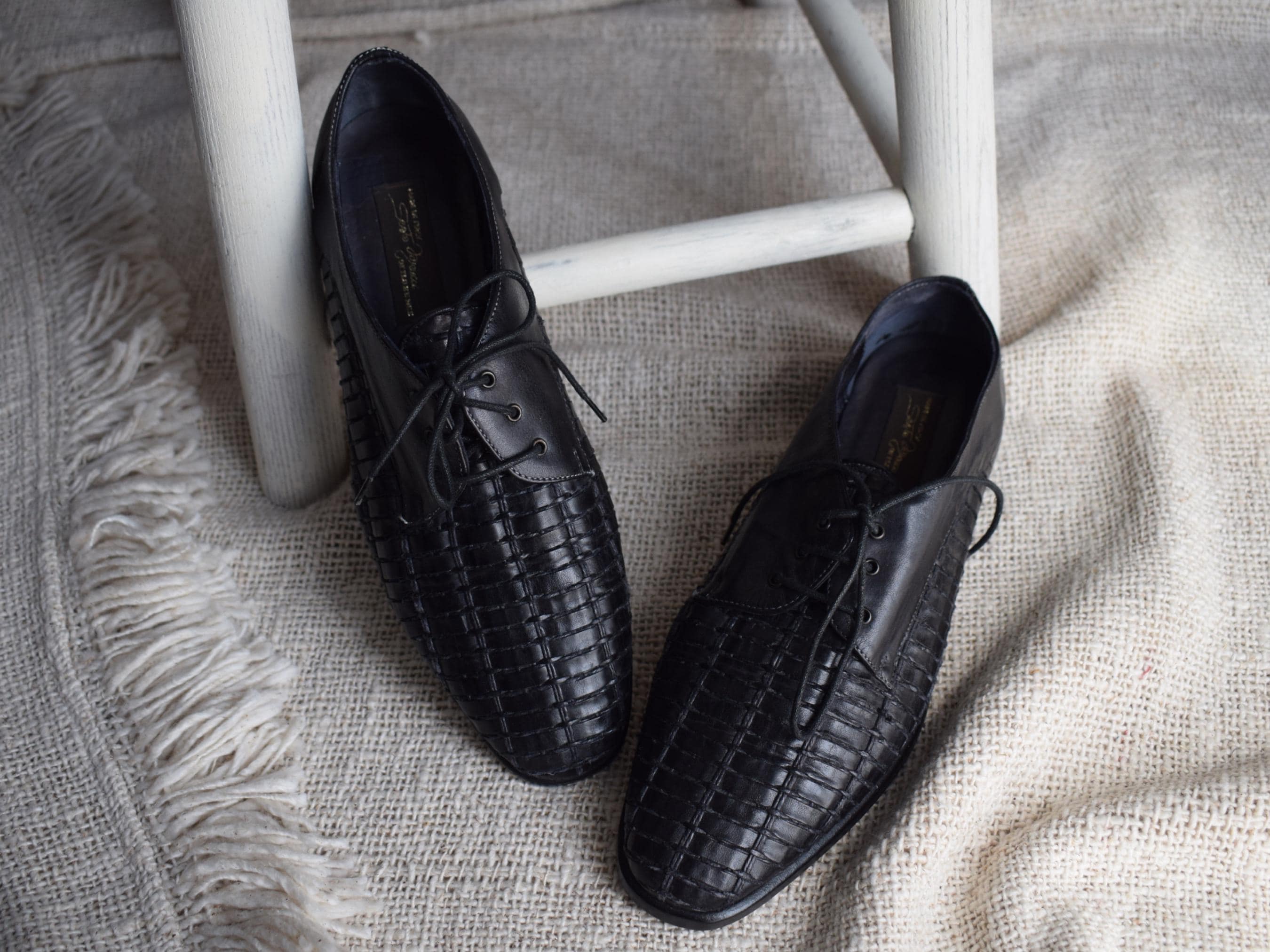 chinese dress ladies Prada: Women's Brushed Leather Lace-Up Shoes (Nero) main image 1