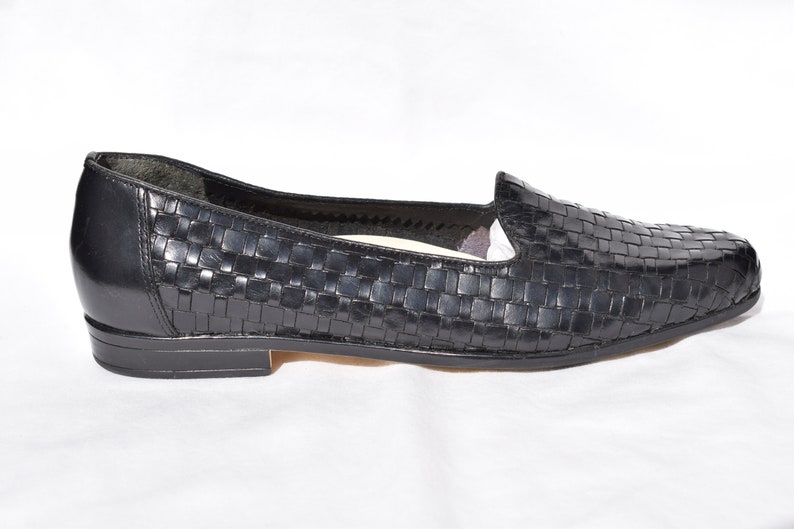 Vintage 1980/'s Black Woven Leather Loafers by Trotters Size 7