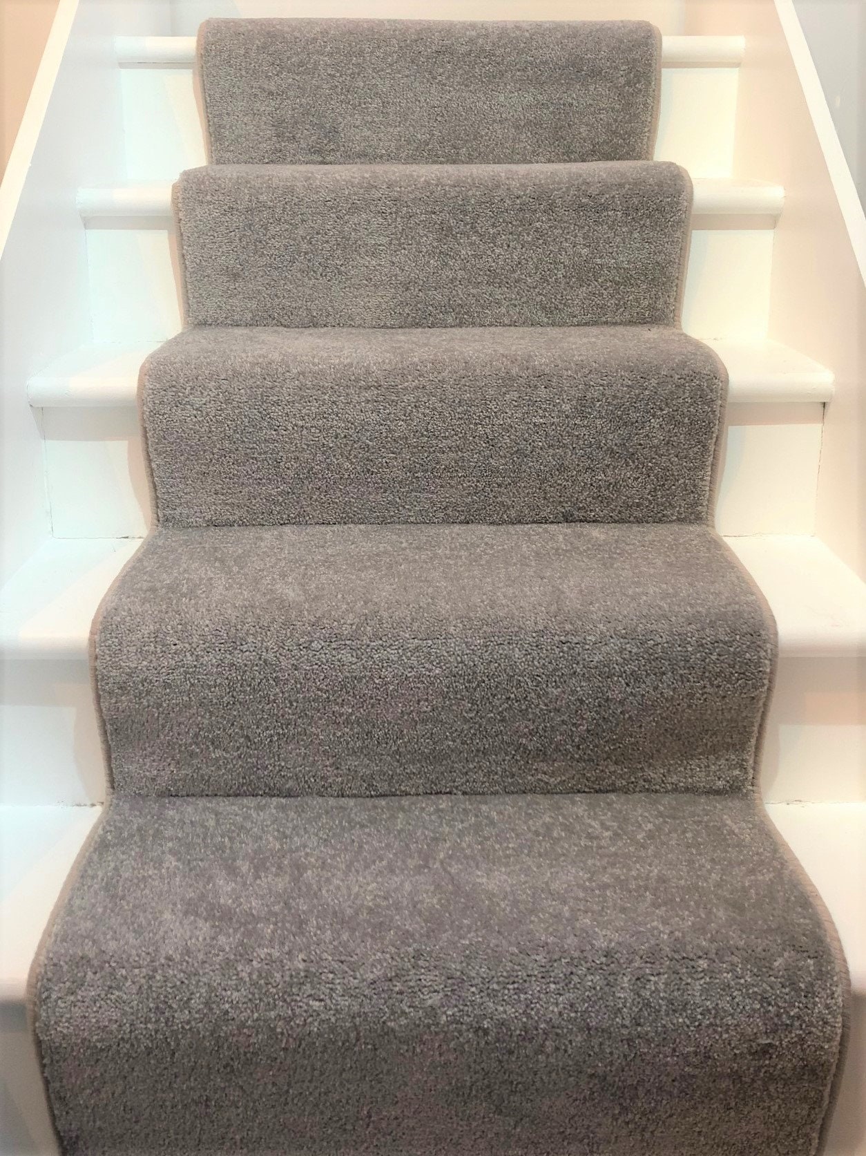 ***Sample*** Dark Grey Thick Twist Carpet Stair Runner with Whipped Edge 