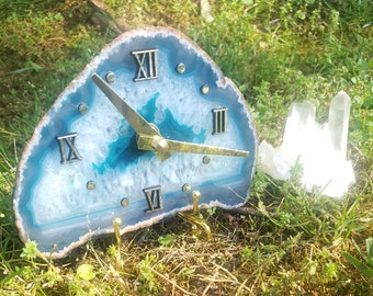 Beautiful 12\u201d White and Silver Geode Inspired Resin Wall Clock with Rocks.