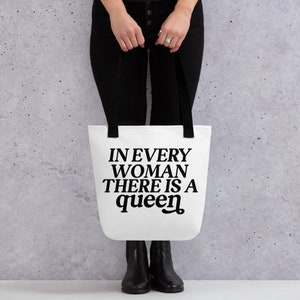 すべての女性の中には女王がいるトートバッグ - 女性のためのフェミニストトートバッグギフト - フェミニズムの力強い女性へのギフト - 女性のエンパワーメントトートバッグギフト