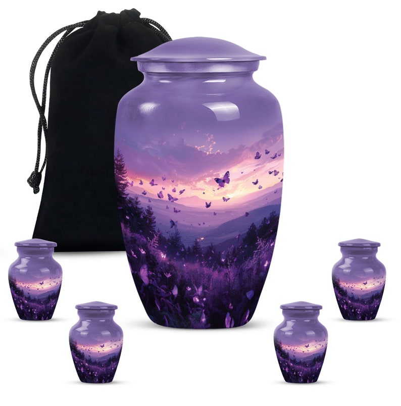Decorative urn for ashes