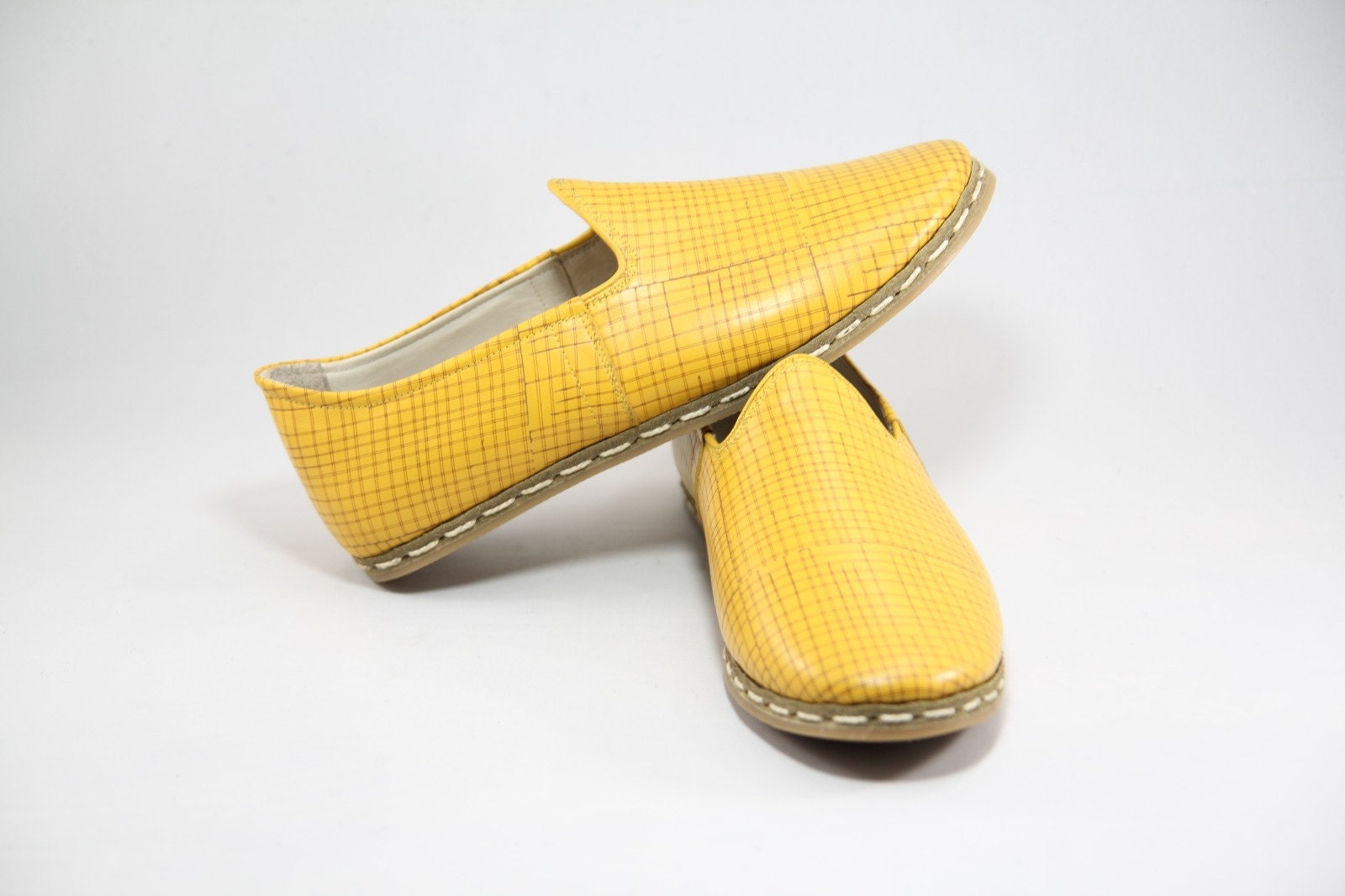 womens flat yellow shoes