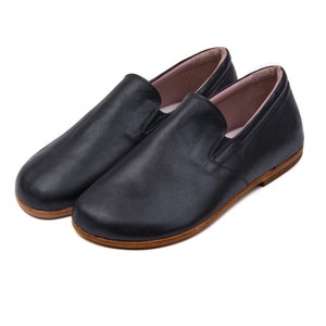 Handmade Black Leather Barefoot Shoes: Zero Drop Grounding Flats