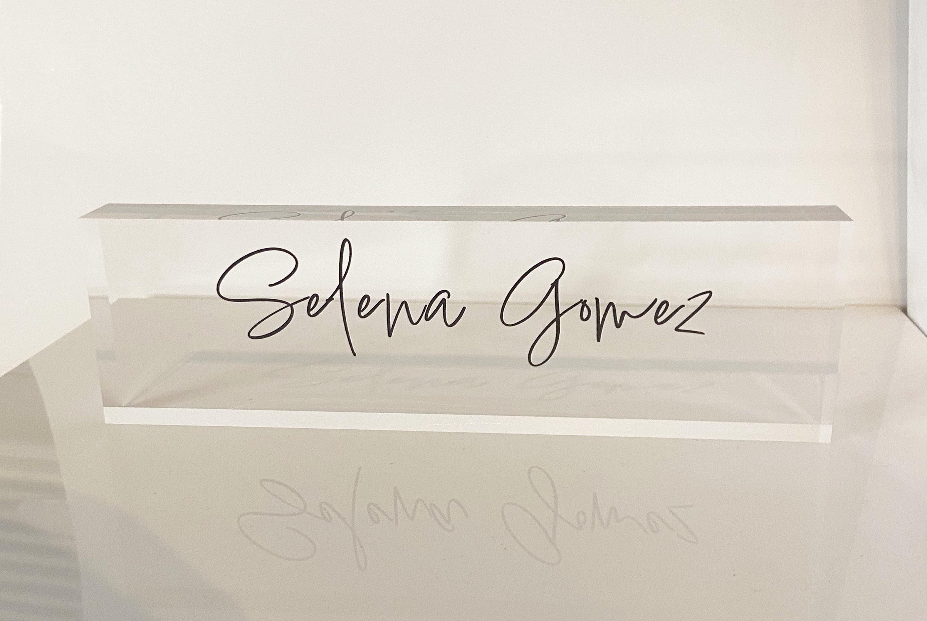 セレーナ ゴメス 直筆サイン 2026年最新】selena gomez サインの人気アイテム - メルカリ