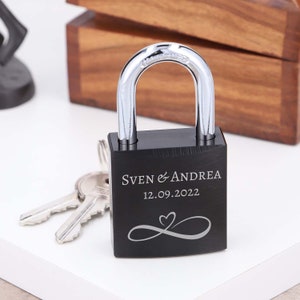 Love lock engraved with name date and motif as a gift for wedding anniversary, Valentine's Day or gift. 1x lock incl. 1x key.