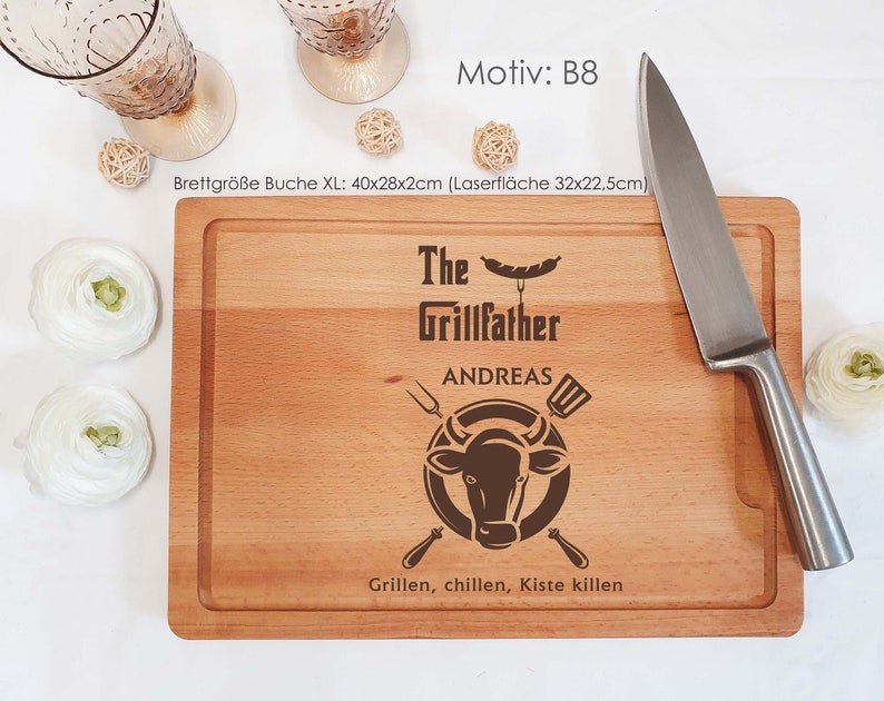 Grillbrett mit Namensgravur/Hochwertig gearbeitetes Schneidebrett für jeden Grillmeisterin, Personalisierbar, Vatertag Motiv B8