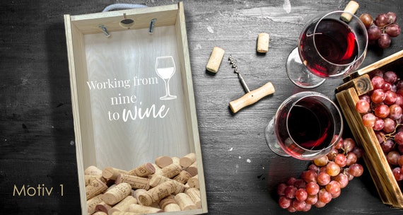 Cork collector, wooden box with transparent acrylic plate with laser engraving, personalizable