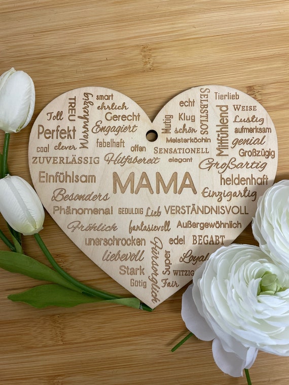 Personalizable birthday gift, decorative wooden heart with engraving, the heart of hearts.