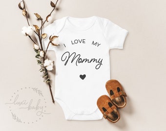 Baby Body "I love my Mommy", Babybody für Mama als Geschenk zur Geburt oder zum Muttertag, Langarm- & Kurzarm Body, Bio-Baumwolle, Retro