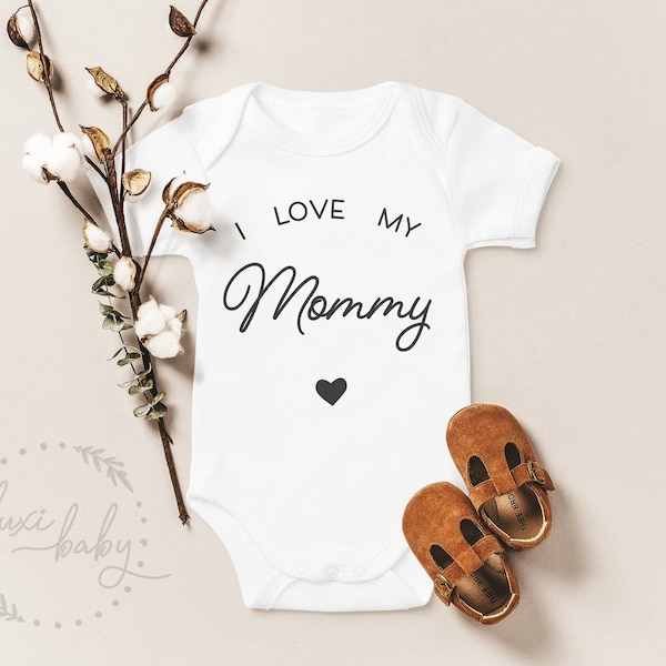 Baby Body "I love my Mommy", Babybody für Mama als Geschenk zur Geburt oder zum Muttertag, Langarm- & Kurzarm Body, Bio-Baumwolle, Retro