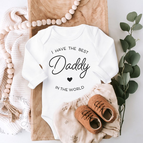 Baby Body PAPA • I have the best Daddy in the world • Geschenk für Papa zur Geburt, Weihnachten oder zum Vatertag • Babybody mit Spruch