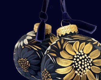 byhollie Midnight Blooms Baubles