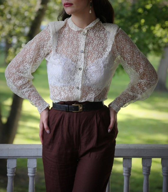 1940s 1950s Floral Lace Blouse