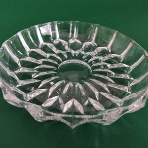 Decorative vintage glass bowl cut glass dish crystal serving plate